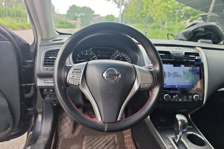 Used Nissan Teana 2014 2.0L XL Upper Tech Edition Steering Wheel
