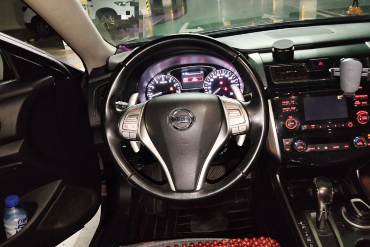 Used Nissan Teana 2014 Duke 2.5L XV Deluxe Edition Steering Wheel