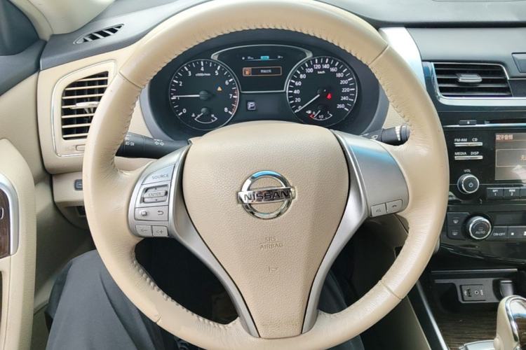 Used Nissan Teana 2014 2.0L XL Upper Tech Edition Steering Wheel
