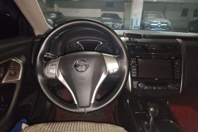 Used Nissan Teana 2014 2.0L XL Upper Tech Edition Steering Wheel