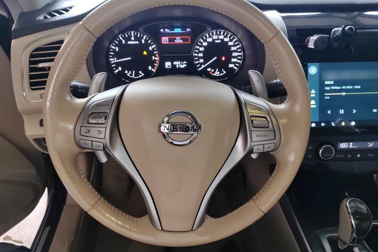 Used Nissan Teana 2014 Duke 2.5L XV Luxury Edition Steering Wheel