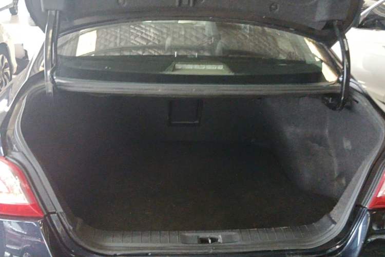 Used Nissan Teana 2014 Duke 2.5L XV Glory Edition Trunk