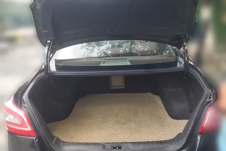 Used Nissan Teana 2014 Duke 2.5L XV Luxury Edition Trunk