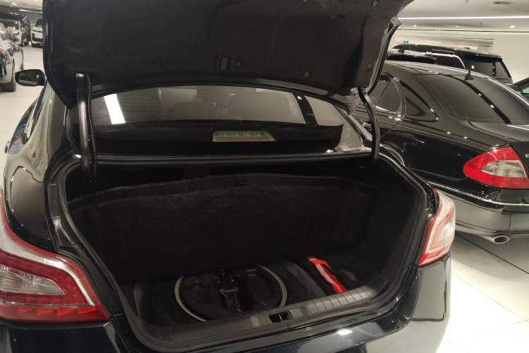Used Nissan Teana 2014 Duke 2.5L XV Deluxe Edition Trunk