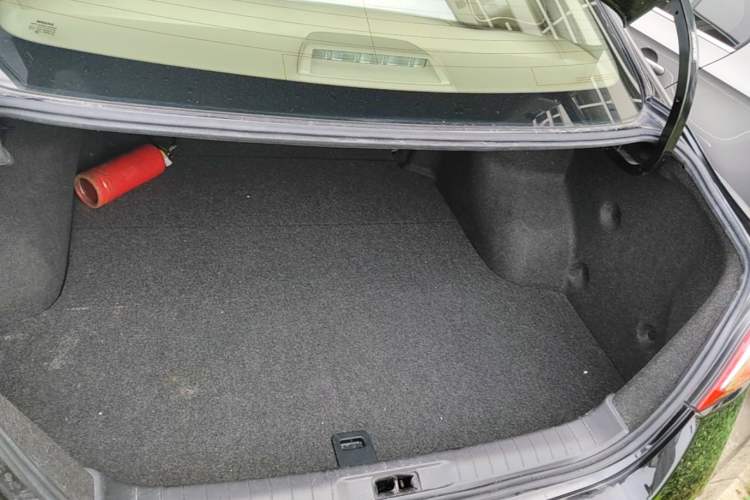 Used Nissan Teana 2014 2.0L XL Upper Tech Edition Trunk