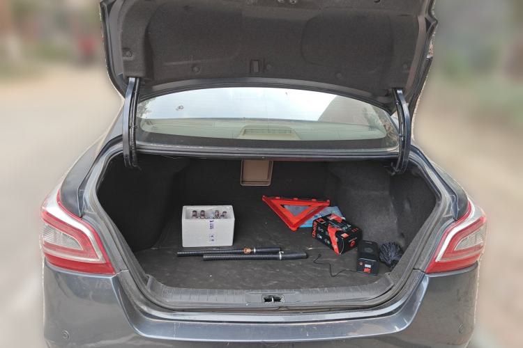Used Nissan Teana 2014 Duke 2.5L XV-VIP Luxury Edition Trunk