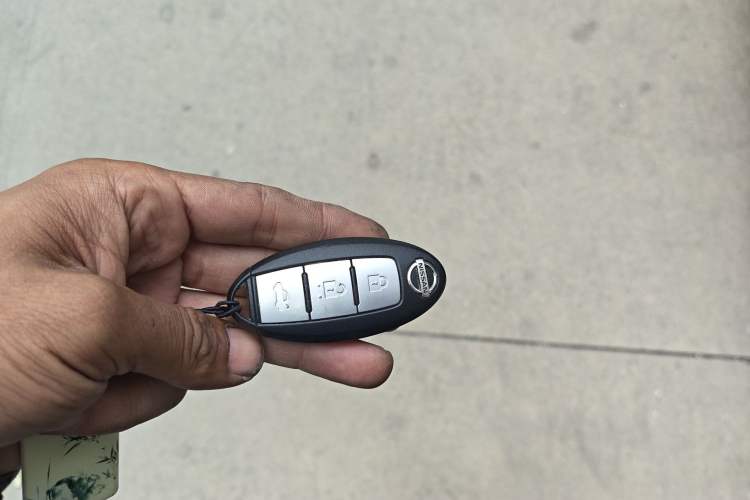Used Nissan Teana 2014 2.5L XL Upper Tech Edition Vehicle Key