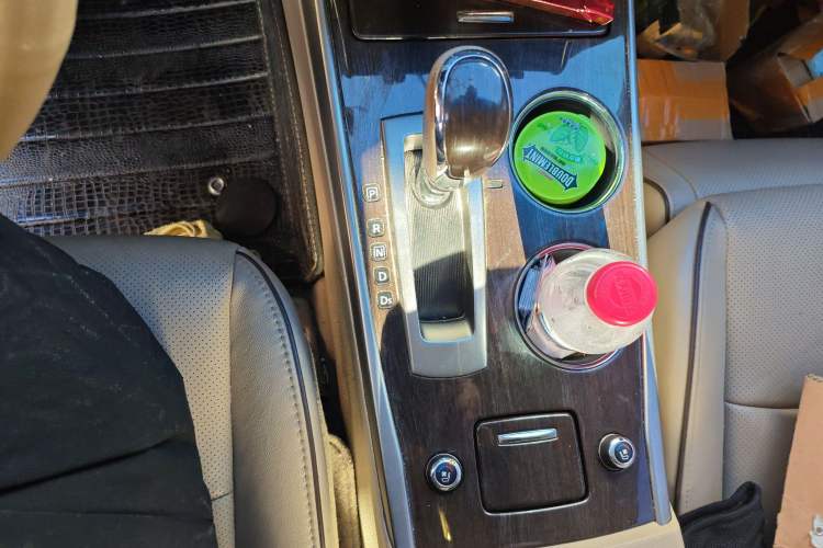Used Nissan Teana 2014 Duke 2.5L XV-VIP Luxury Edition Gear Lever