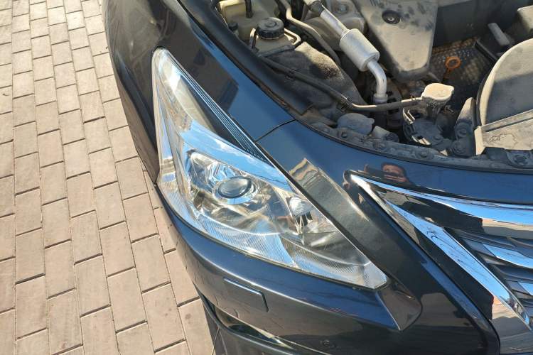 Used Nissan Teana 2014 Duke 2.5L XV-VIP Luxury Edition Right Front Headlight