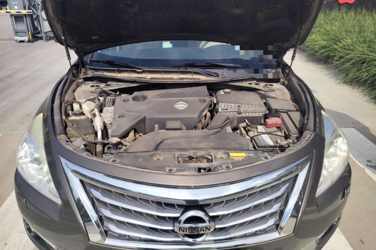 Used Nissan Teana 2014 Duke 2.5L XV-VIP Luxury Edition Engine Bay