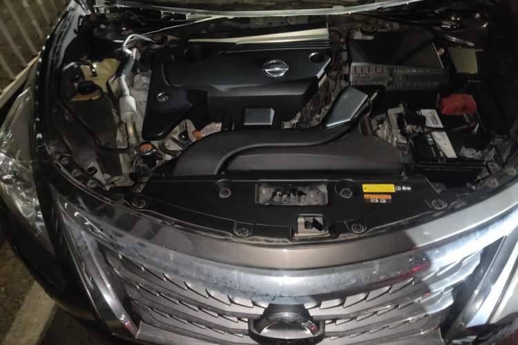 Used Nissan Teana 2014 Duke 2.5L XV Deluxe Edition Engine Bay