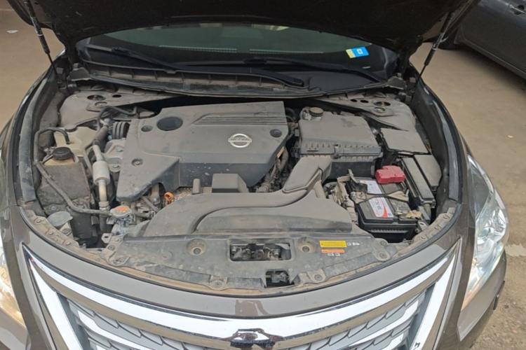 Used Nissan Teana 2014 Duke 2.5L XV Deluxe Edition Engine Bay