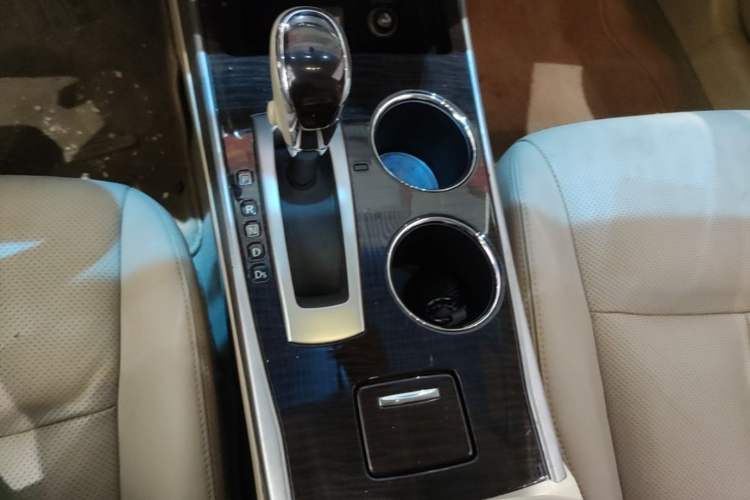 Used Nissan Teana 2014 2.0L XL Upper Tech Edition Gear Lever