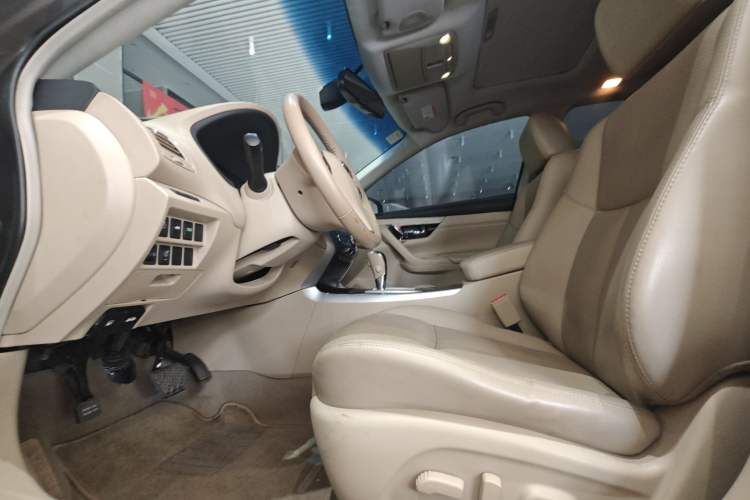 Used Nissan Teana 2014 2.0L XL Upper Tech Edition Interior 1