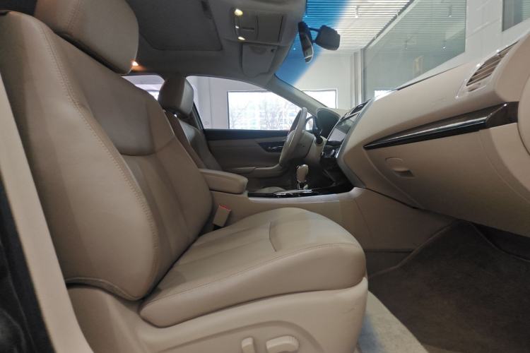 Used Nissan Teana 2014 2.0L XL Upper Tech Edition Interior 2