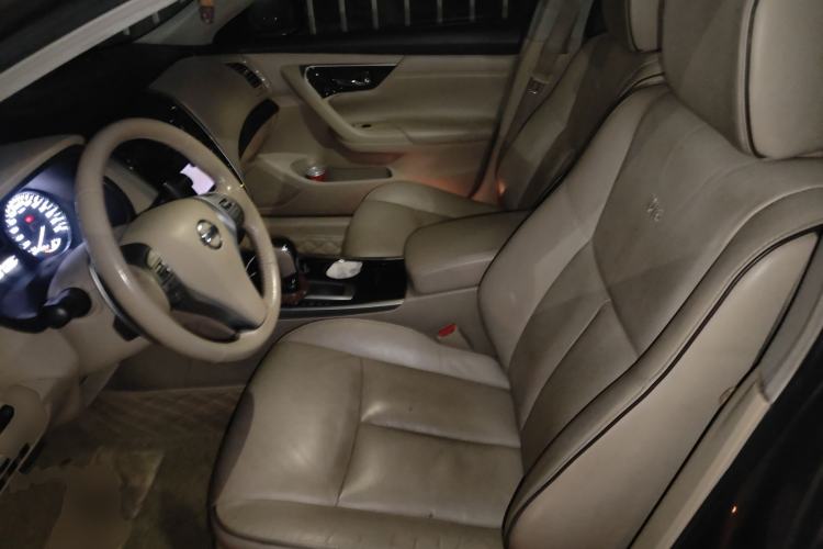 Used Nissan Teana 2014 Duke 2.5L XV Deluxe Edition Left Front Seat