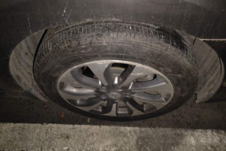 Used Nissan Teana 2014 Duke 2.5L XV Deluxe Edition Right Front Wheel Hub