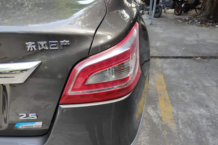 Used Nissan Teana 2014 Duke 2.5L XV Deluxe Edition Right Rear Taillight