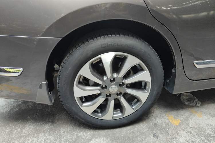 Used Nissan Teana 2014 Duke 2.5L XV Deluxe Edition Right Rear Wheel Hub