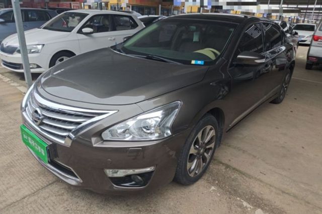 Ojetý Nissan Teana 2014 Duke 2.5L XV Deluxe Edition