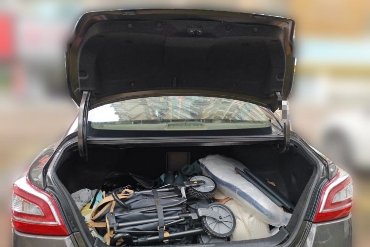 Used Nissan Teana 2014 Duke 2.5L XV Deluxe Edition Trunk