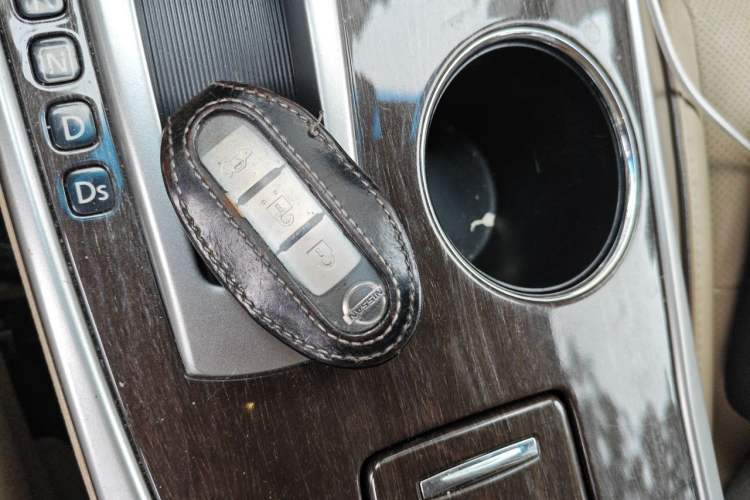 Used Nissan Teana 2014 Duke 2.5L XV Deluxe Edition Vehicle Key
