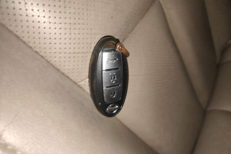 Used Nissan Teana 2014 Duke 2.5L XV Deluxe Edition Vehicle Key