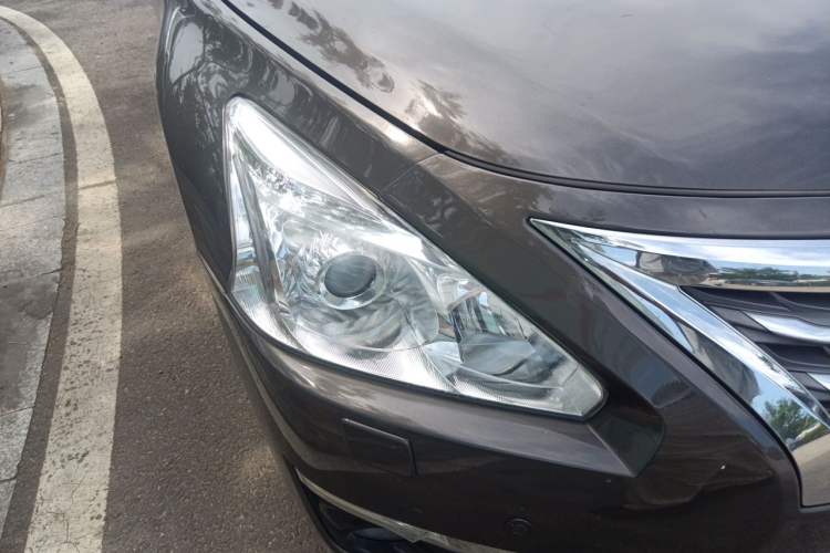 Used Nissan Teana 2014 Duke 2.5L XV Deluxe Edition Right Front Headlight