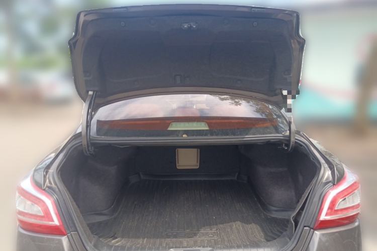 Used Nissan Teana 2014 Duke 2.5L XV Deluxe Edition Trunk