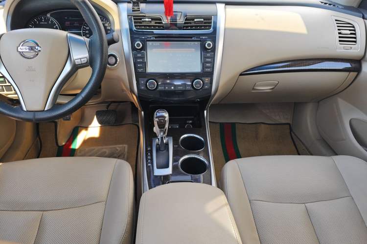 Used Nissan Teana 2014 2.0L XL Upper Tech Edition Audio And AC Panel