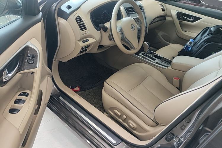 Used Nissan Teana 2014 Duke 2.5L XV Glory Edition Driver Seat