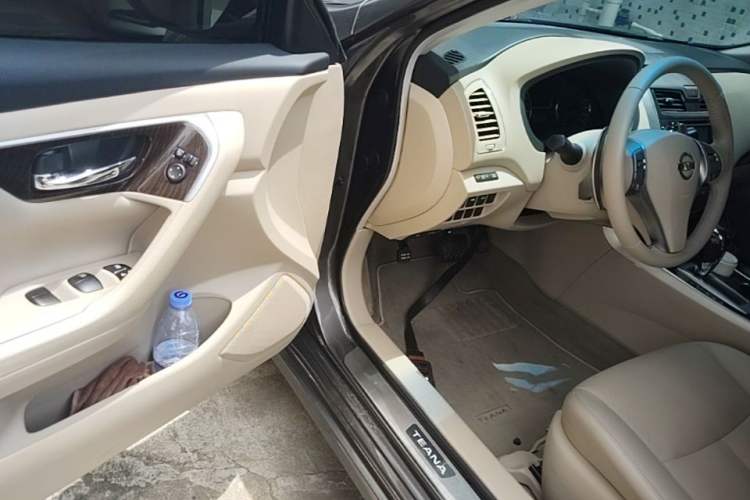 Used Nissan Teana 2014 2.5L XL Upper Tech Edition Driver Seat