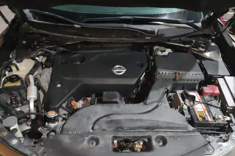 Used Nissan Teana 2014 Duke 2.5L XV Glory Edition Engine Bay