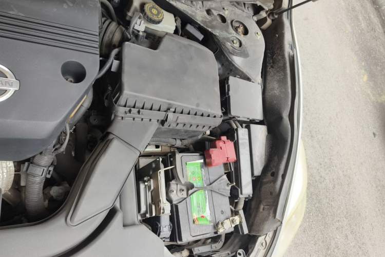 Used Nissan Teana 2014 Duke 2.5L XV Deluxe Edition Engine Bay Left