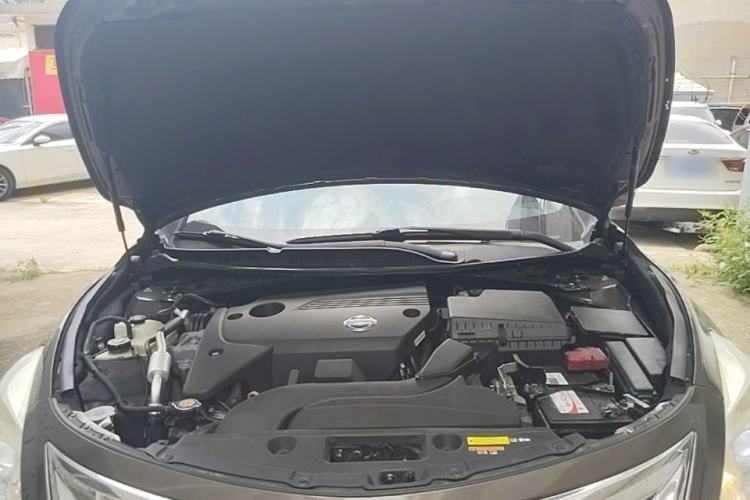 Used Nissan Teana 2014 2.5L XL Upper Tech Edition Engine Bay