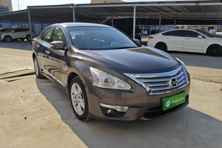Used Nissan Teana 2014 2.0L XL Upper Tech Edition Front Right 45 Deg