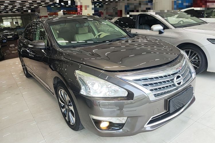 Used Nissan Teana 2014 Duke 2.5L XV Glory Edition Front Right 45 Deg