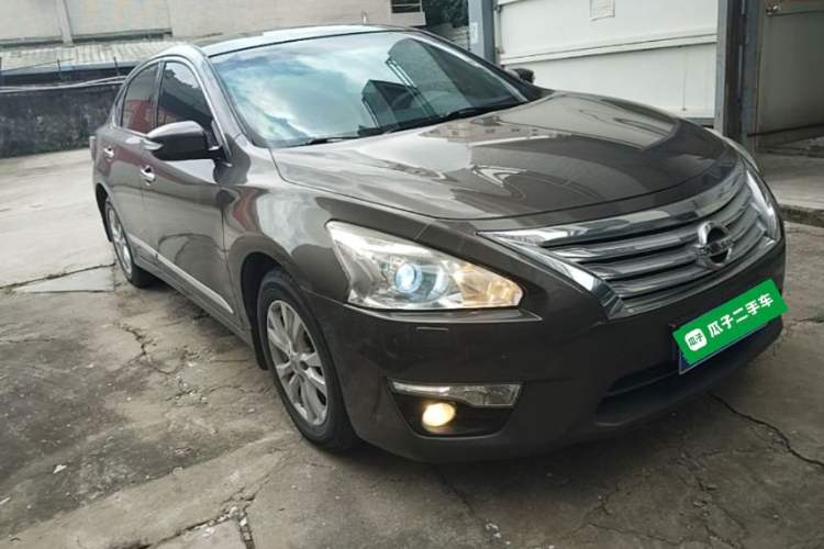 Used Nissan Teana 2014 2.5L XL Upper Tech Edition Front Right 45 Deg