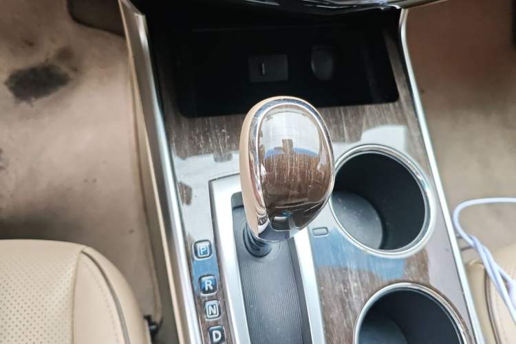 Used Nissan Teana 2014 Duke 2.5L XV Glory Edition Gear Lever