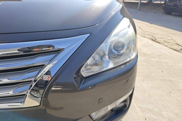 Used Nissan Teana 2014 2.0L XL Upper Tech Edition Left Front Headlight