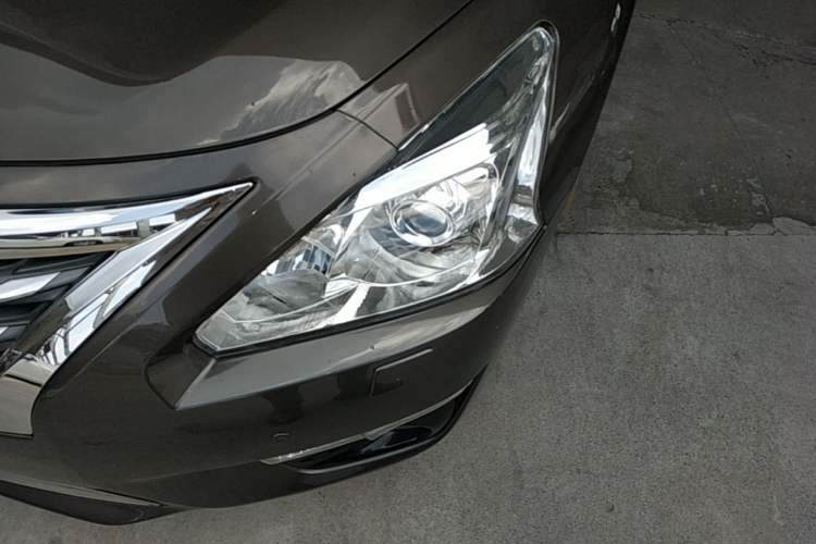 Used Nissan Teana 2014 Duke 2.5L XV Deluxe Edition Left Front Headlight