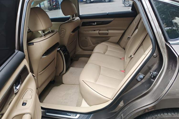Used Nissan Teana 2014 Duke 2.5L XV Glory Edition Left Rear Seat