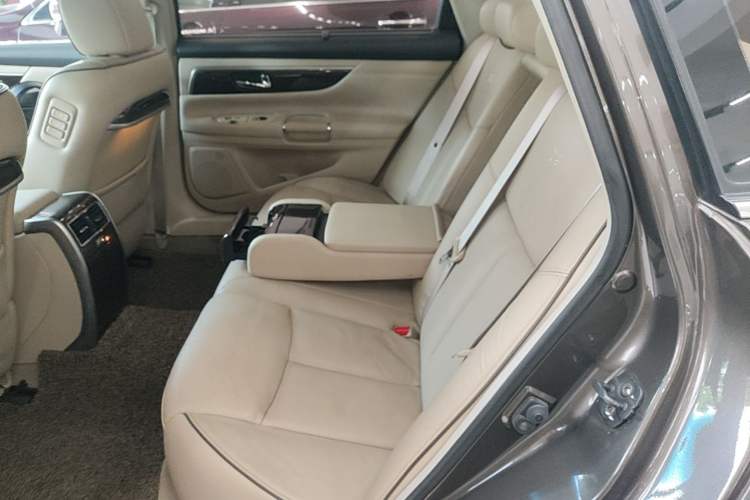 Used Nissan Teana 2014 Duke 2.5L XV Glory Edition Left Rear Seat