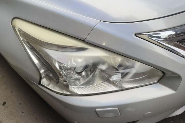 Used Nissan Teana 2014 Duke 2.5L XV Deluxe Edition Right Front Headlight