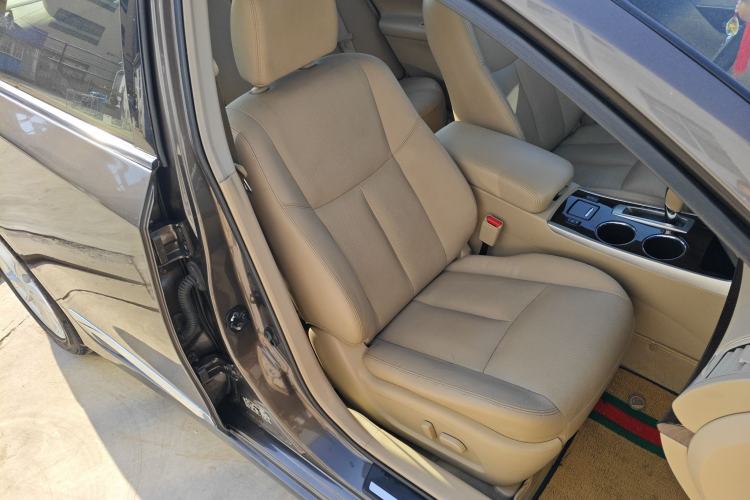 Used Nissan Teana 2014 2.0L XL Upper Tech Edition Right Front Seat
