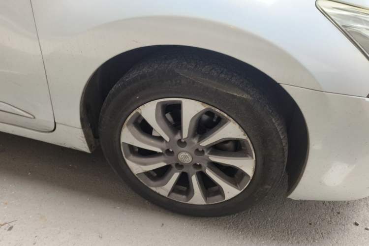 Used Nissan Teana 2014 Duke 2.5L XV Deluxe Edition Right Front Wheel Hub