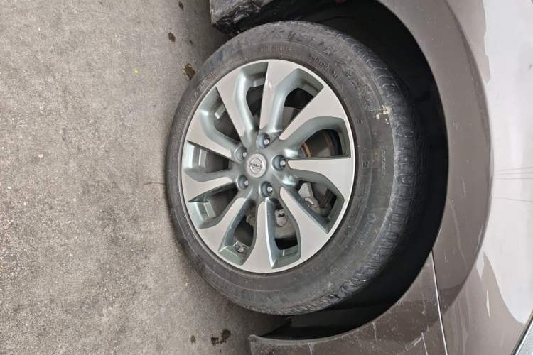 Used Nissan Teana 2014 Duke 2.5L XV Glory Edition Right Front Wheel Hub