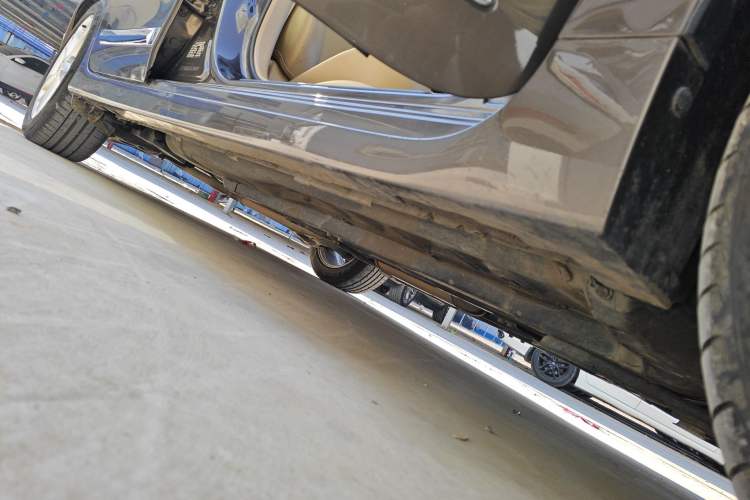 Used Nissan Teana 2014 2.0L XL Upper Tech Edition Right Side Sill