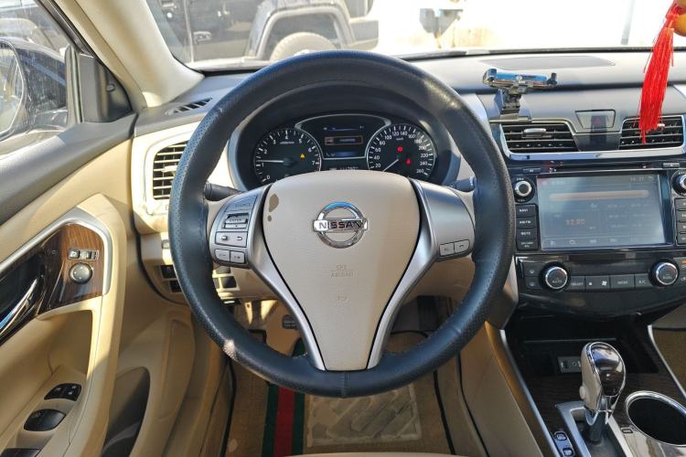 Used Nissan Teana 2014 2.0L XL Upper Tech Edition Steering Wheel