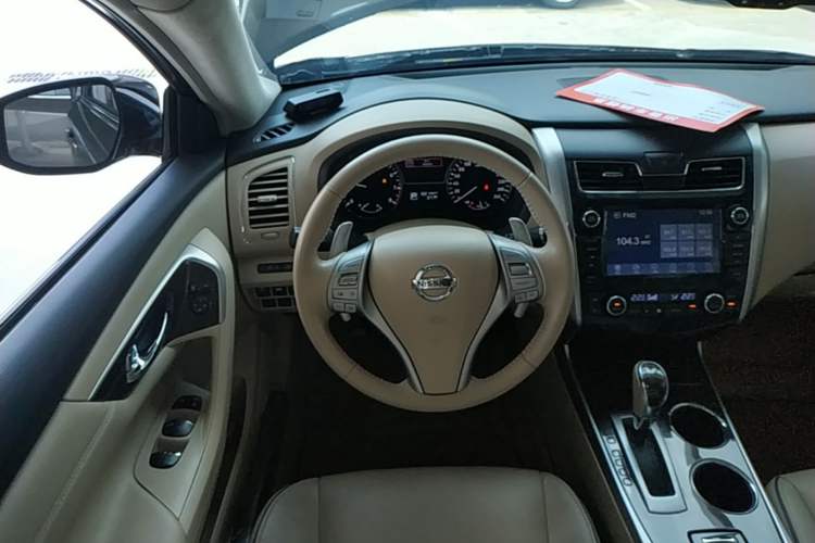 Used Nissan Teana 2014 Duke 2.5L XV Deluxe Edition Steering Wheel